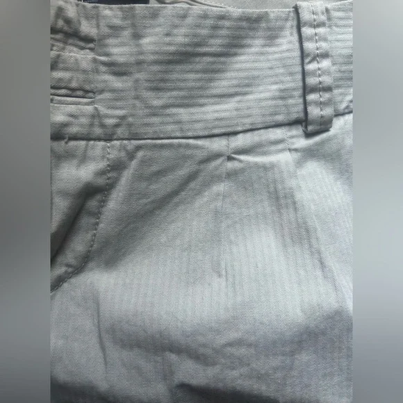 Mossimo Women's Khaki Shorts - Picture 4 of 4